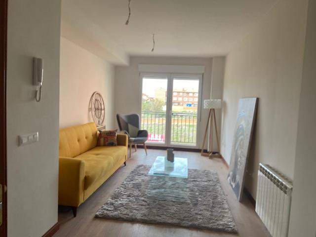 SE VENDE PISO SIN ESTRENAR,AMUEBLADO, COCINA AMERICANA, SALÓN, 3 HAB., 2 BAÑOS, 2 TERRAZAS, GARAJE. photo 0
