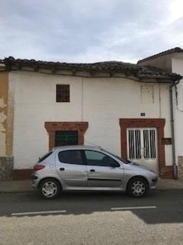 SE VENDE CASA EN VILLADEMOR DE LA VEGA, COCINA, SALÓN, 3 HAB., BAÑO Y PATIO. NECESITA REFORMA. photo 0