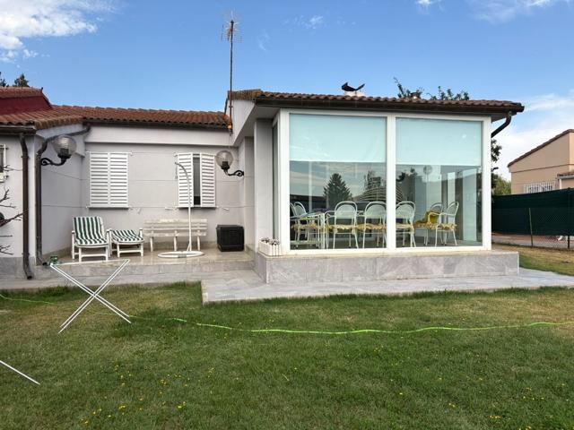 SE VENDE CHALET EN VALJUNCO, REFORMADO, 3 HAB., COCINA AMERICANA, 2 BAÑOS, COCHERA, PARCELA 496 M2. photo 0
