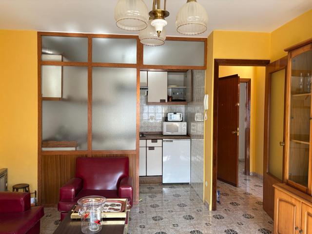 SE VENDE APARTAMENTO EN EL CENTRO DE VALENCIA DE DON JUAN, COCINA -SALÓN, DORMITORIO Y BAÑO. TRASTERO. photo 0