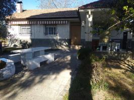 EXCLUSIVAS ROMERO, comercializa parcela de terreno con casa en Yuncos photo 0