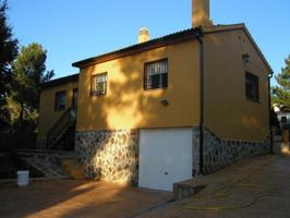 Casa En venta en Castilla Y Leon, Marugan photo 0