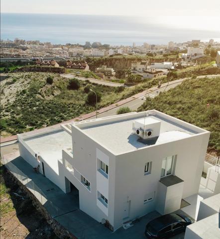 Elegante villa con vista panoramica sul mare a Benalmádena photo 0