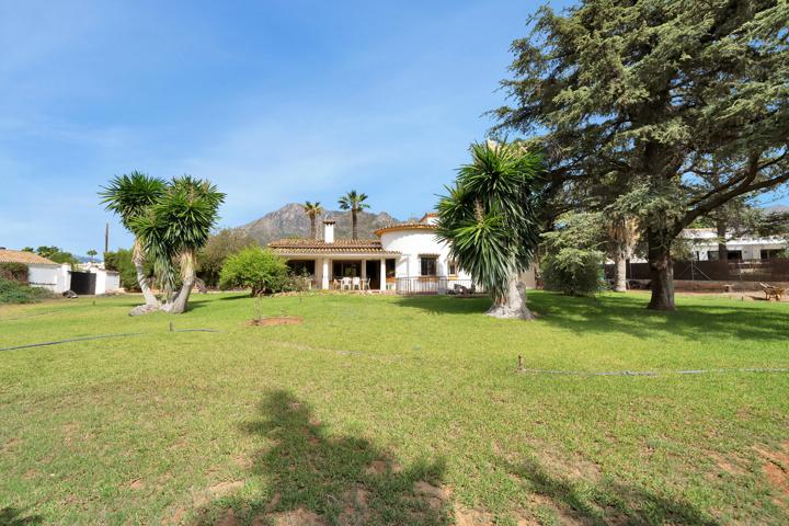 Chalet en Marbella photo 0