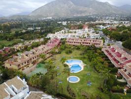 EXTRAORDINARIO ADOSADO EN LA MILLA DE ORO DE MARBELLA photo 0