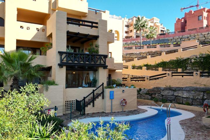 Piso En venta en Residencial Duquesa, San Luis De Sabinillas photo 0