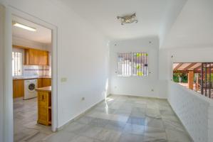 Piso En venta en Las Flores, Mijas photo 0