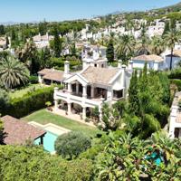 Encanto Andaluz con Elegancia Natural photo 0