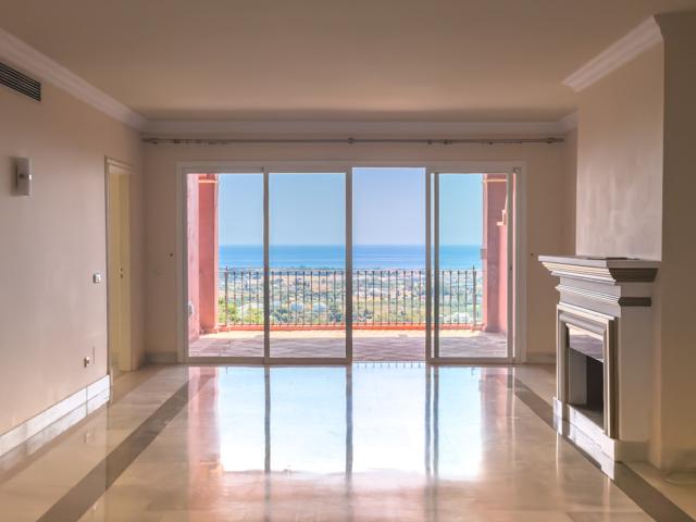 ¡Novedad en el mercado! Vistas abiertas al mar y Marbella desde el salón photo 0