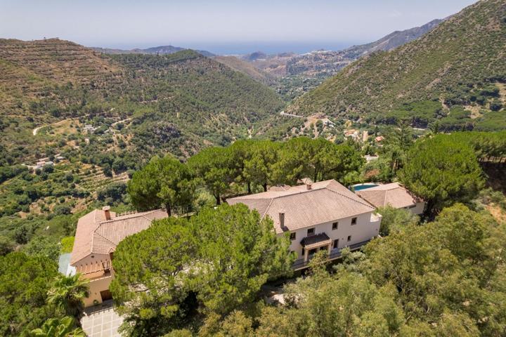 Classic and Elegant Mediterranean Finca with Spectacular Seaviews photo 0