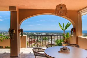 Panoramic Mediterranean and La Concha Views Recently Renovated 3 Bedroom Apartment photo 0