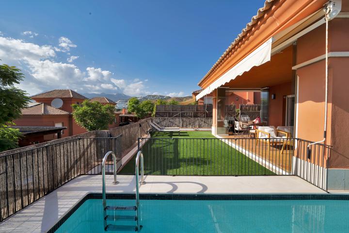 Unifamiliar Pareada En alquiler en Santa Clara, Marbella photo 0