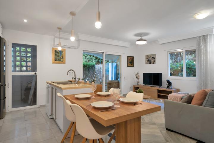 Exclusiva oportunidad en la Milla de Oro de Marbella: inversión, estilo de vida y ubicación inmejorable photo 0