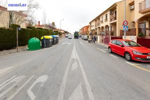 Venta de solar con proyecto de 2 casas pareadas en Zona Lomalinda photo 0