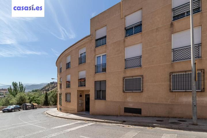 ¡¡Fantástico piso de 7 habitaciones en zona Avd. Cervantes !! photo 0