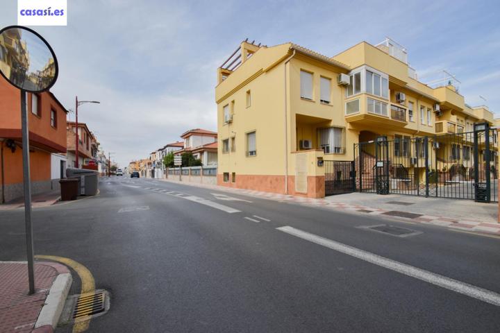 Armilla. Vivienda unifamiliar adosada photo 0