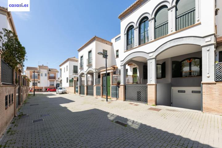 ESTUPENDA VIVIENDA UNIFAMILIAR EN ARMILLA photo 0