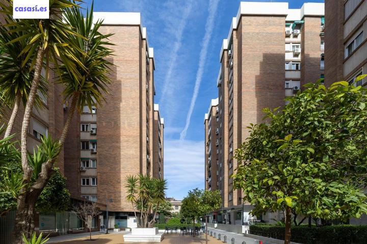Estupendo piso en zona Alminares photo 0