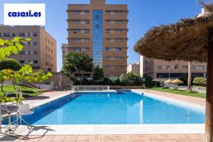 Campus de la Salud, Urbanización con piscina y zonas comunes. photo 0