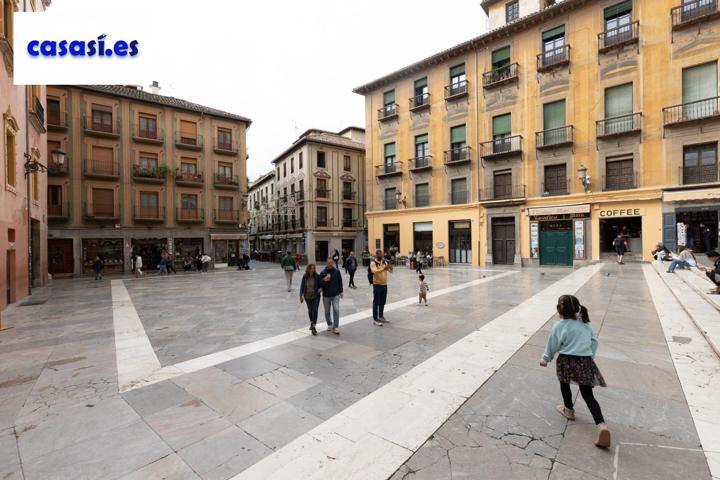 ¡Oportunidad única en el corazón de Granada! photo 0