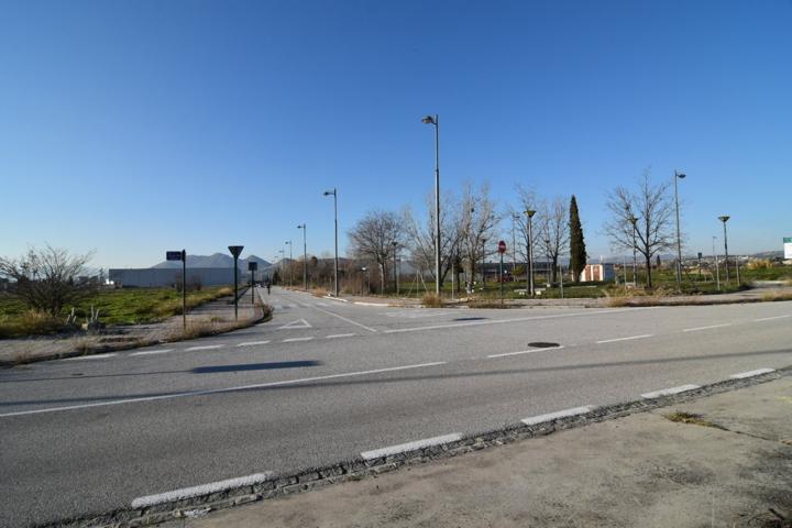 en venta parcela industrial en Cortijo del Conde photo 0