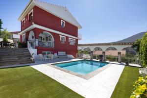 🏡 CHALET INDEPENDIENTE EN URBANIZACIÓN 'LOS PINILLOS' - PINOS GENIL photo 0