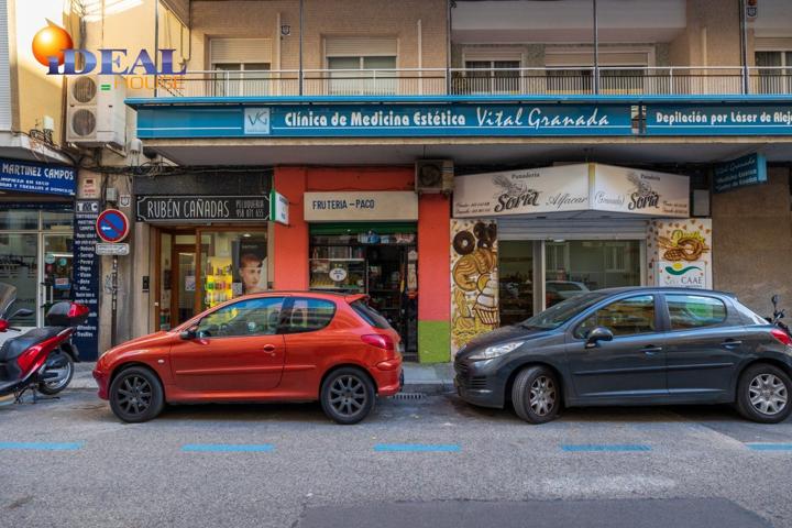 SE VENDE PEQUEÑO LOCAL, BARATO Y MUY CÉNTRICO JUNTO RECOGIDAS, IDEAL INVERSORES photo 0