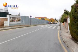 Venta de solar con proyecto de 2 casas pareadas en Ogíjares (Zona Lomalinda) photo 0