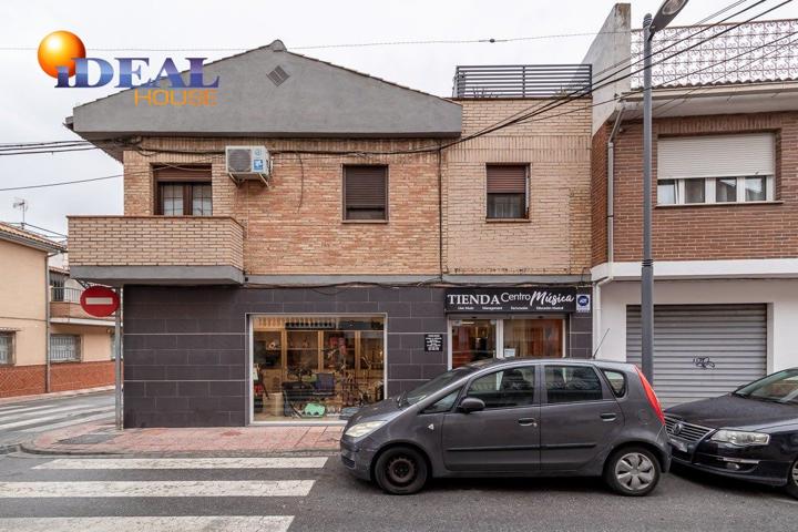 Local comercial en esquina en Armilla. photo 0