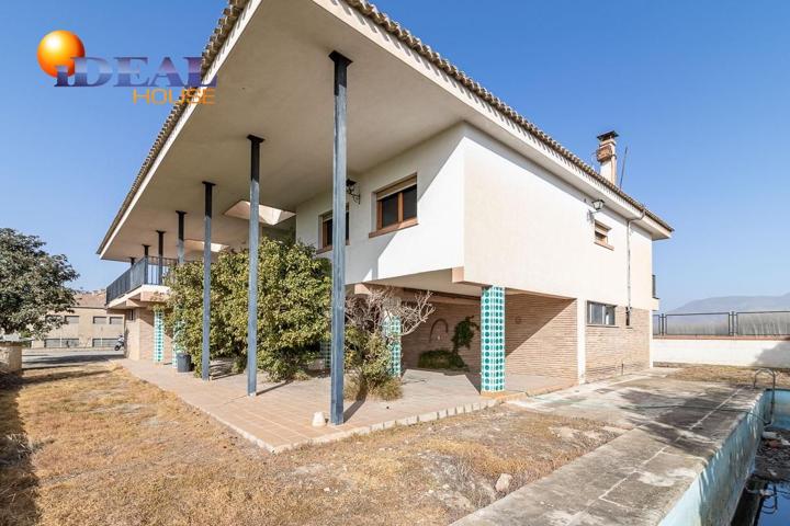 Casa con terreno y nave en Santa Fe photo 0