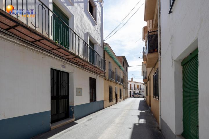 ¡CASA EN EL CENTRO DE DÚRCAL CON COCHERA, PATIO Y TERRAZA photo 0