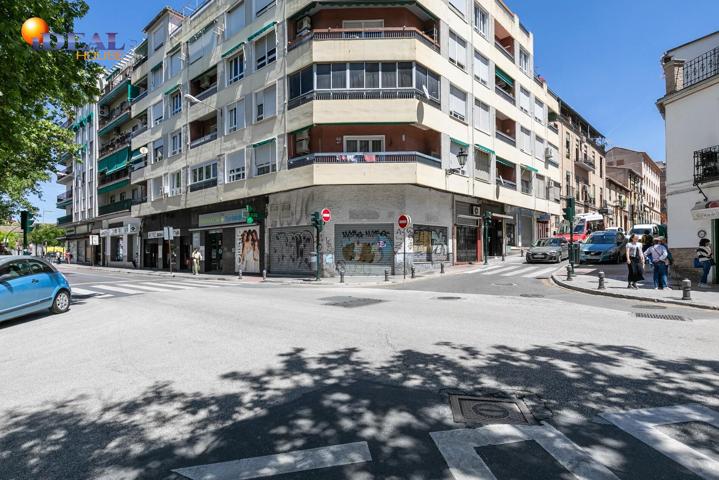 Parking En venta en Constitucion, Granada photo 0