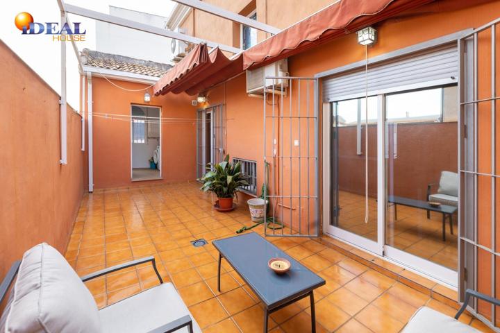 ¿Estas buscando una vivienda amplia y luminosa, con magnificas calidades y con buena ubicacion? photo 0