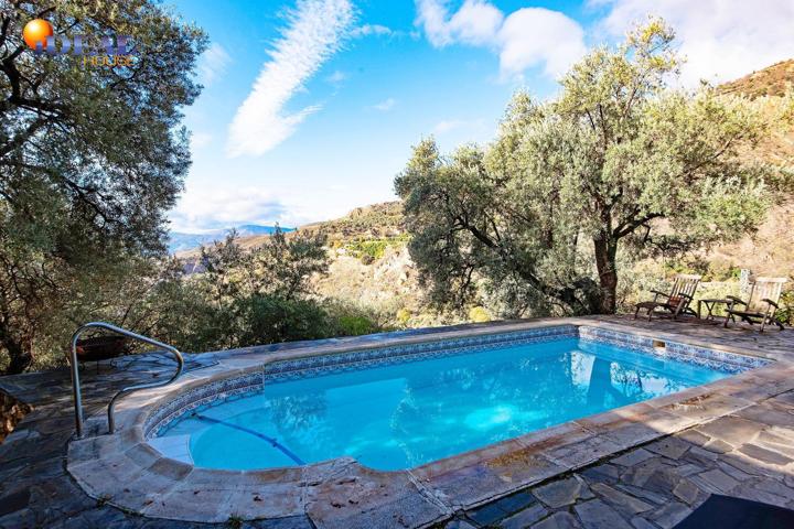 VENTA DE CASA CORTIJO CON PISCINA EN CARATAUNAS (GRANADA) photo 0