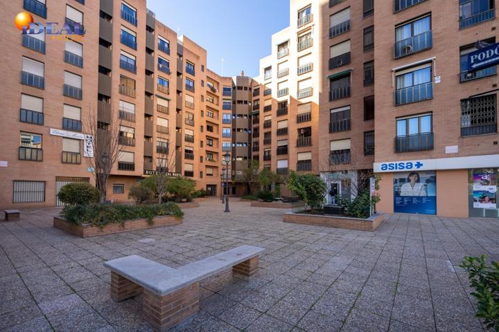 Piso En venta en Constitucion, Granada photo 0