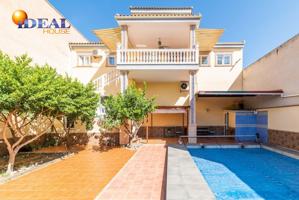 🏡 ¡Espectacular chalet adosado en Santa Fe – Vega de Granada! photo 0