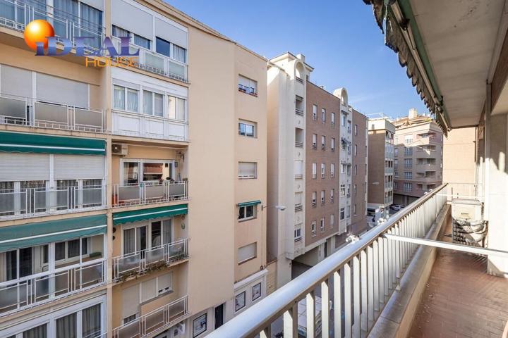 AMPLIO PISO EN MELCHOR ALMAGRO photo 0