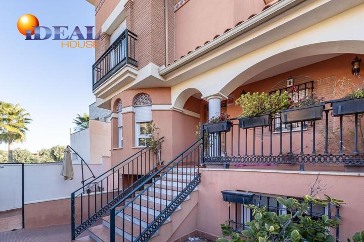 Chalet en Huetor Vega. photo 0