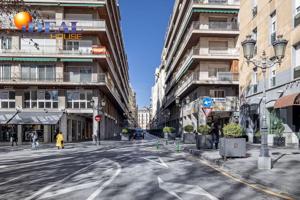 Vivienda junto a plaza Mariana Pineda photo 0