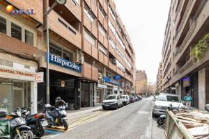 SENSACIONAL VIVIENDA EN CALLE TRAJANO photo 0