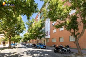 SE VENDE BONITO PISO CON GRAN TERRAZA EN C-PADRE CLARET ,GRANADA photo 0