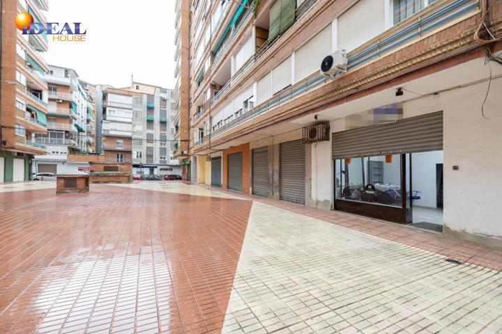 ¡Oportunidad de Inversión en el Barrio del Zaidín! Local Comercial en Venta photo 0