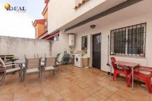 Estupenda casa en churriana photo 0