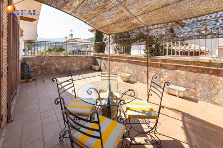 Venta de casa pareada en Granada (Zona Ctra. de la Sierra) photo 0