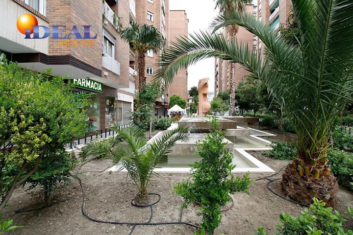 Piso En venta en Centro, Granada photo 0