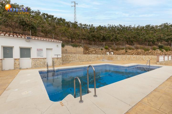 Piso en venta en Torredelmar (Vélez-Málaga) photo 0