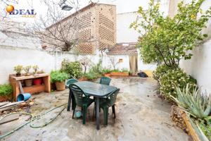 Venta de casa a reformar en Armilla (Granada) photo 0