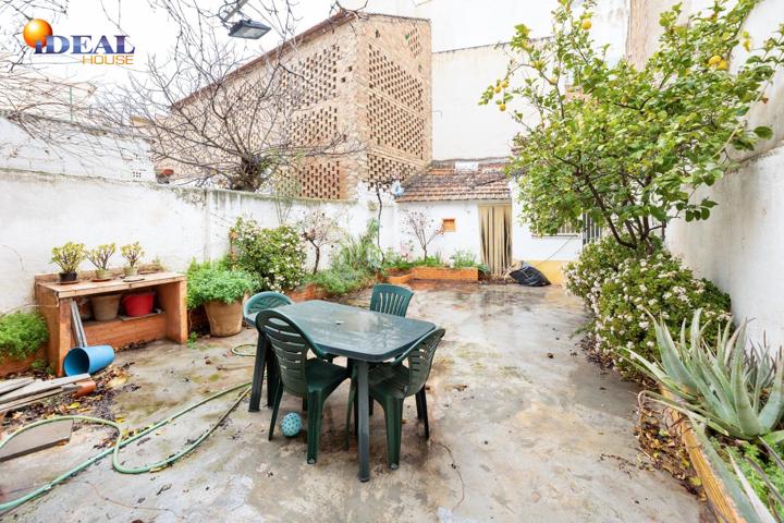 Venta de casa a reformar en Armilla (Granada) photo 0