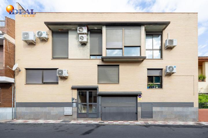 Piso En venta en Armilla, Armilla photo 0
