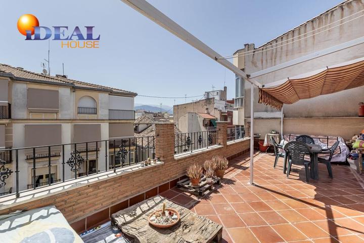 ATICO CON GRAN TERRAZA EN PLENO CENTRO DE GRANADA photo 0